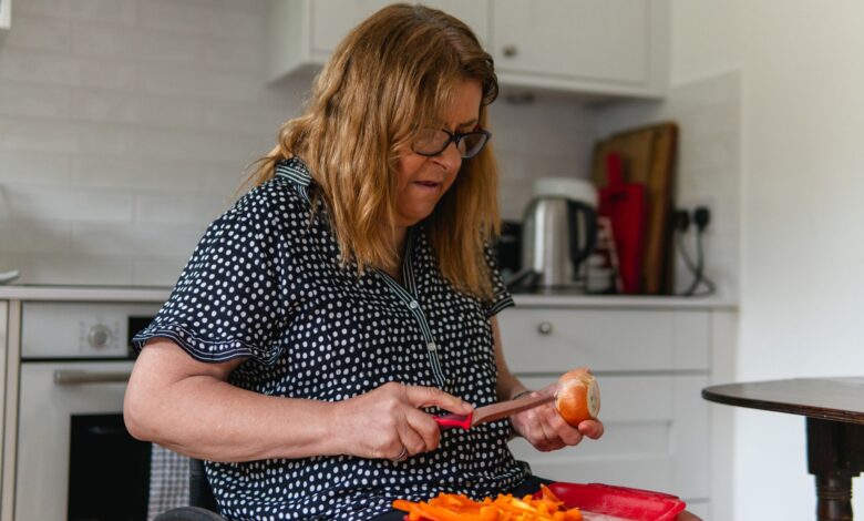 best kitchen tools for elderly with weak grip India