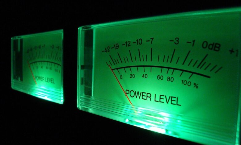 what is the normal noise level of a mixer grinder in decibels