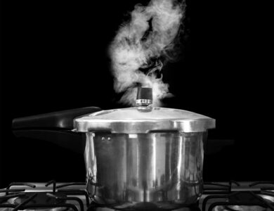 how do pressure cooker safety valves work in indian cookers