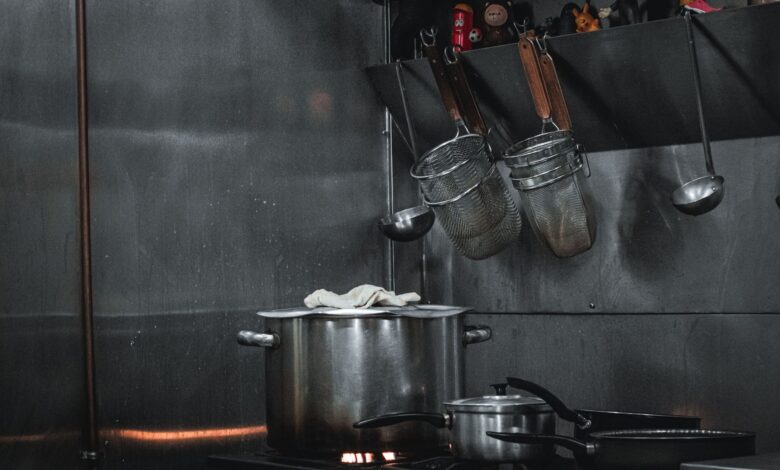which kitchen rack is most durable for heavy Indian cooking